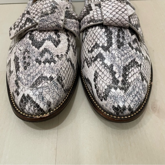 Antonio Melani Women's 8 Darleane Snake Print Leather Knotted Bow Loafers - Picture 11 of 12